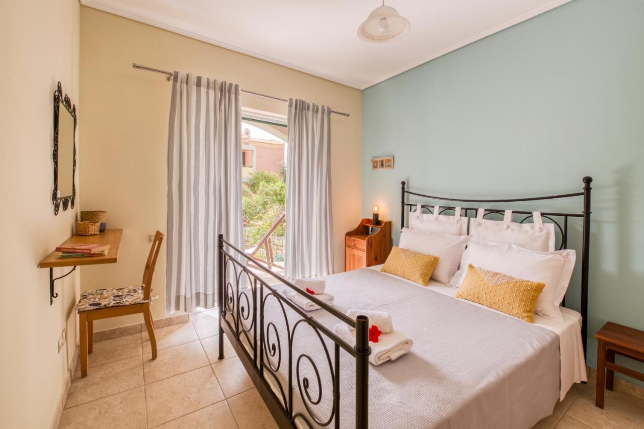 Dimeli Junior Apartment At The Beach バルバティ エクステリア 写真