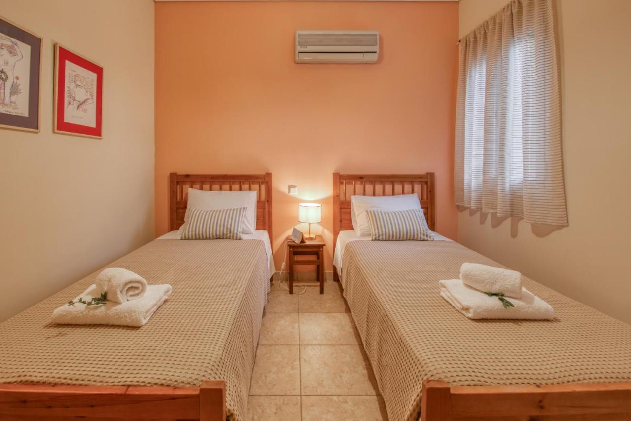 Dimeli Junior Apartment At The Beach バルバティ エクステリア 写真
