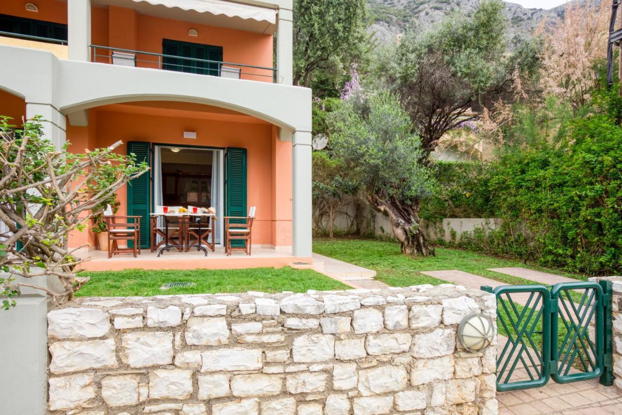 Dimeli Junior Apartment At The Beach バルバティ エクステリア 写真