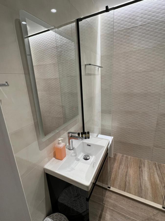 Dimeli Junior Apartment At The Beach バルバティ エクステリア 写真